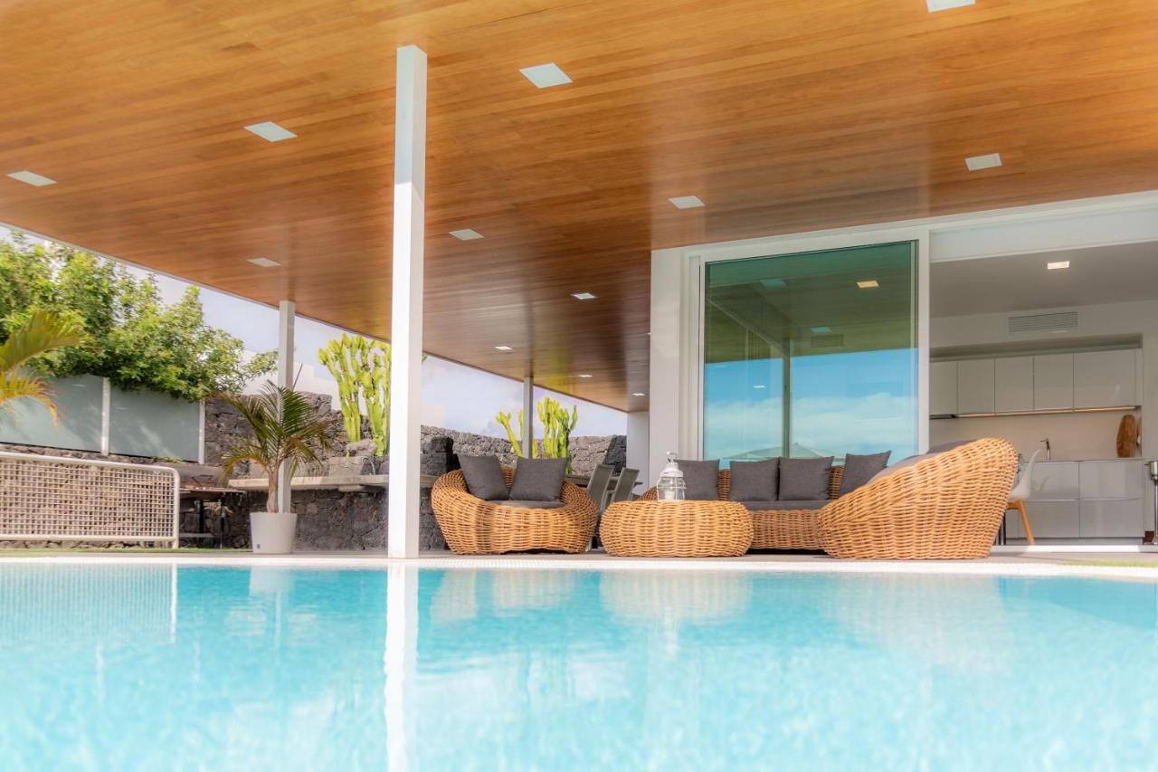 Deluxe Three-Bedroom Villa Private Pool