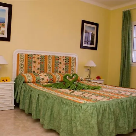 Hyde Park Lane Villas-2